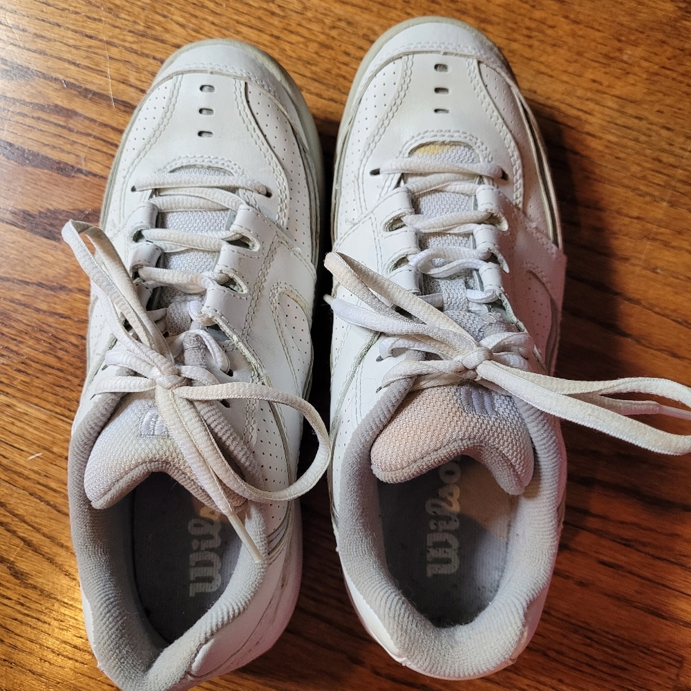 Wilson tennis shoes - Picture 2 of 4